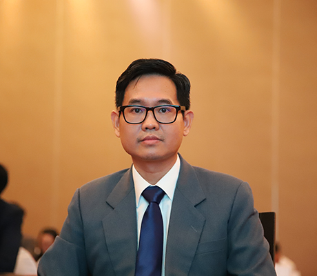 ឯកឧត្តមបណ្ឌិត តាំង ងួនលី